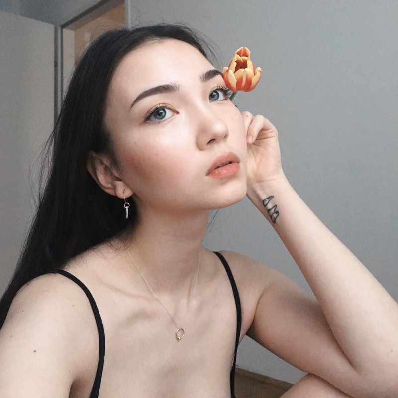 Модель айя шалкар