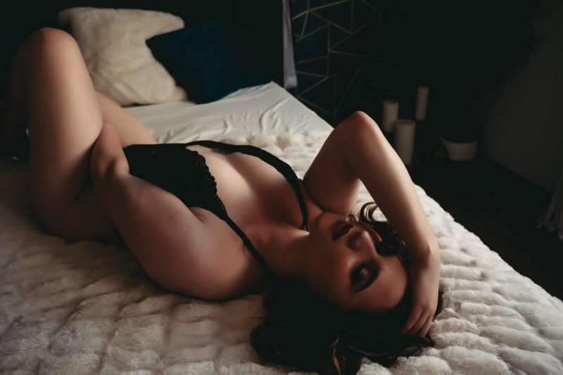 Эшли грин plus size boudoir