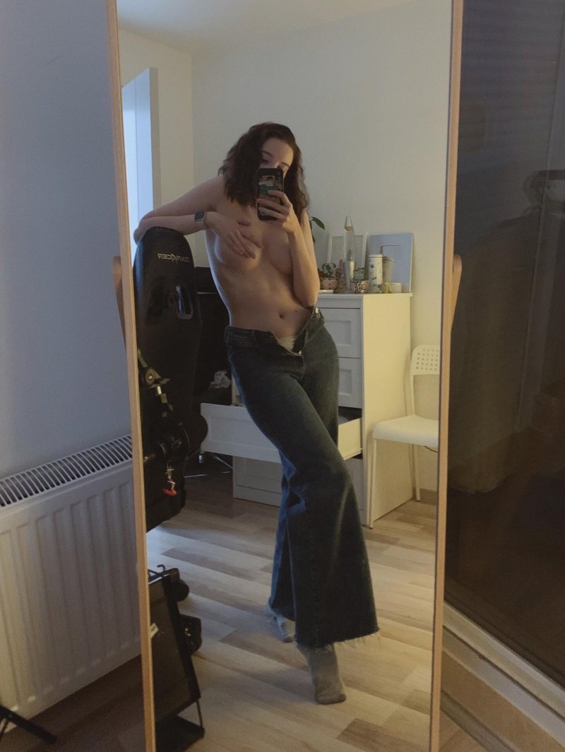 Голые слив
