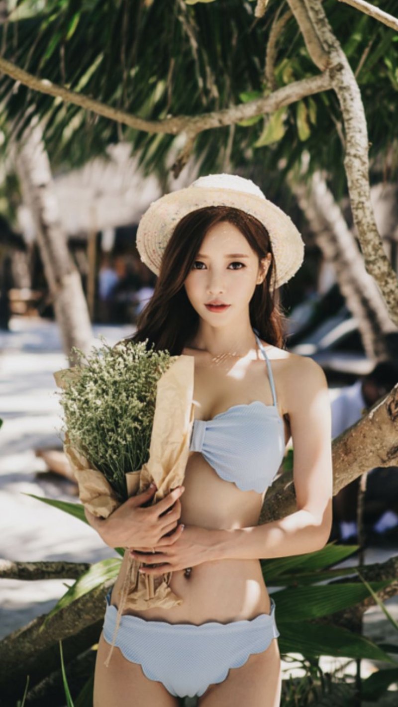 Корейская модель son youn ju bikini
