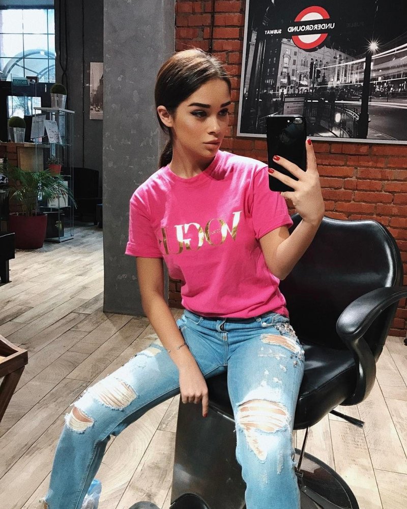 Алина акилова до пластики