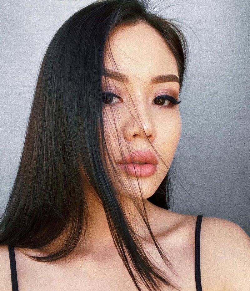 Aijan asemova