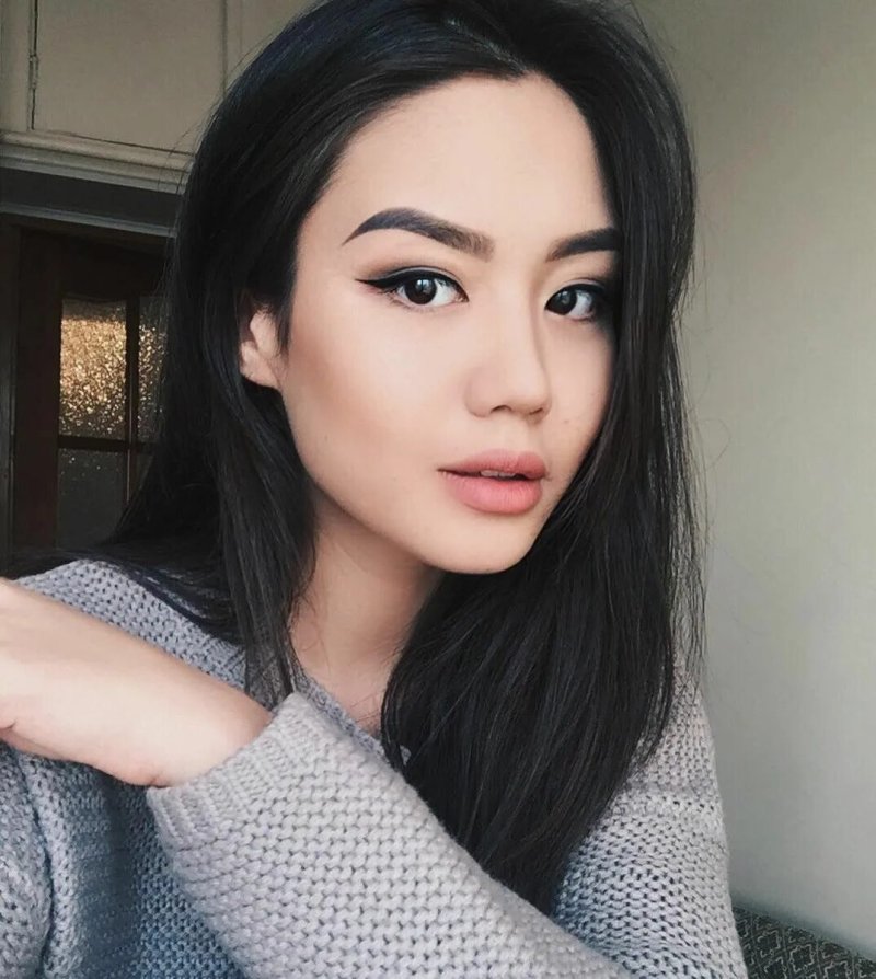 Айжана асемова