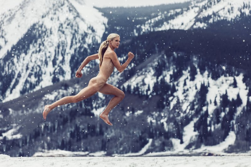 Спортивный бег голышом