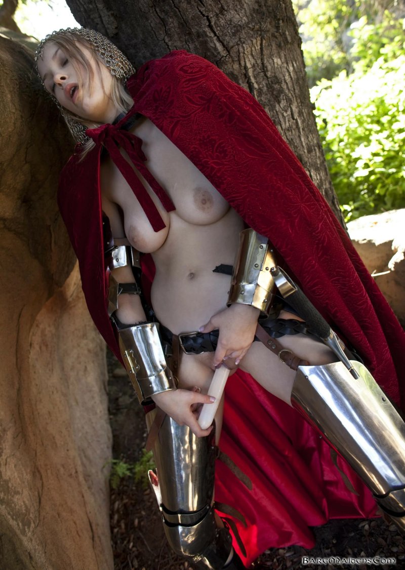 Baremaidens monica