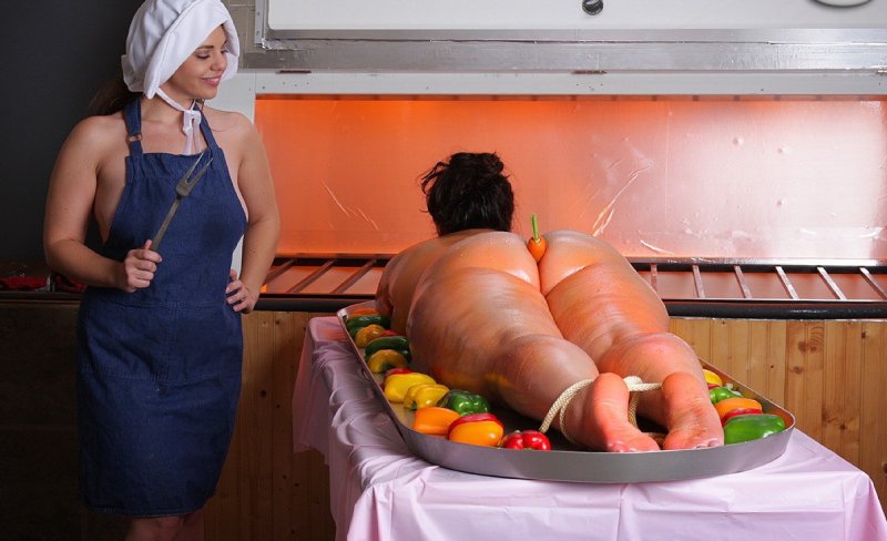 Девушка на вертеле mukis kitchen