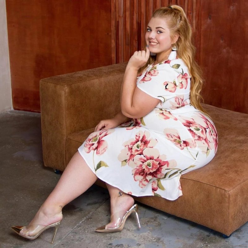 Plus size model каталина горских