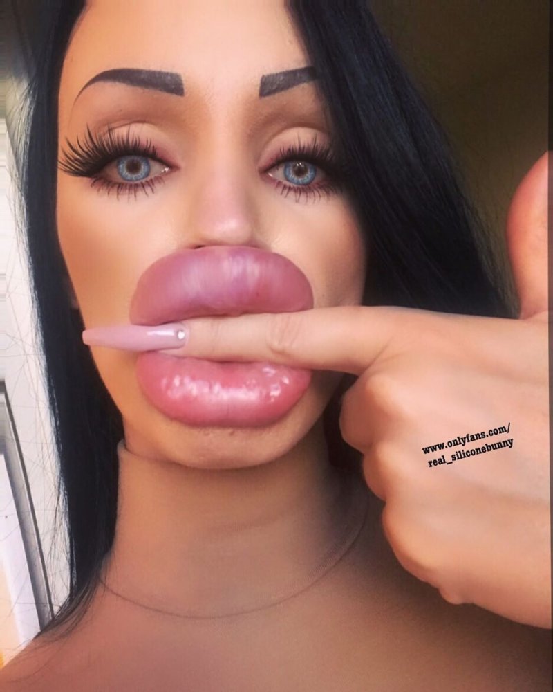 Ьольшие накачанные губы