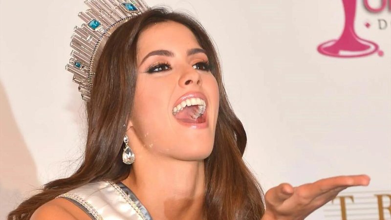 Паулина вега