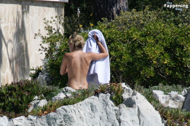 Sienna miller nude