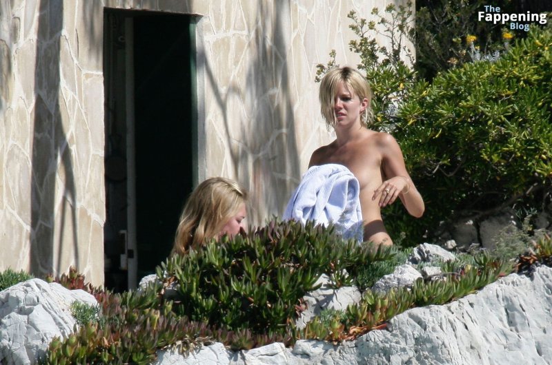 Sienna miller nude