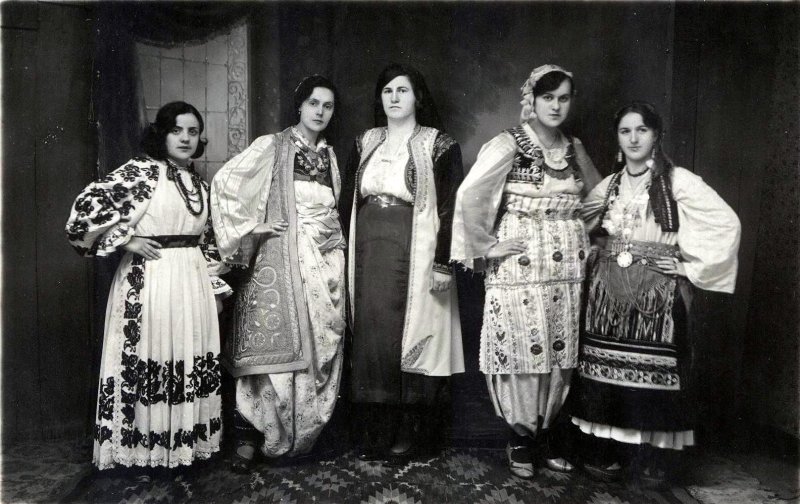 Национальный костюм сербов