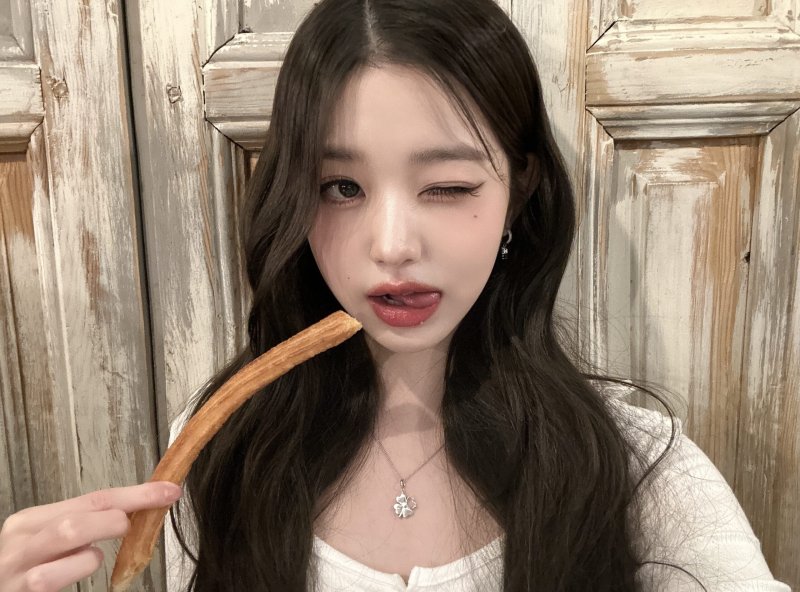 Jang wonyoung