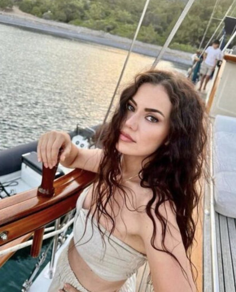 Fahriye evcen