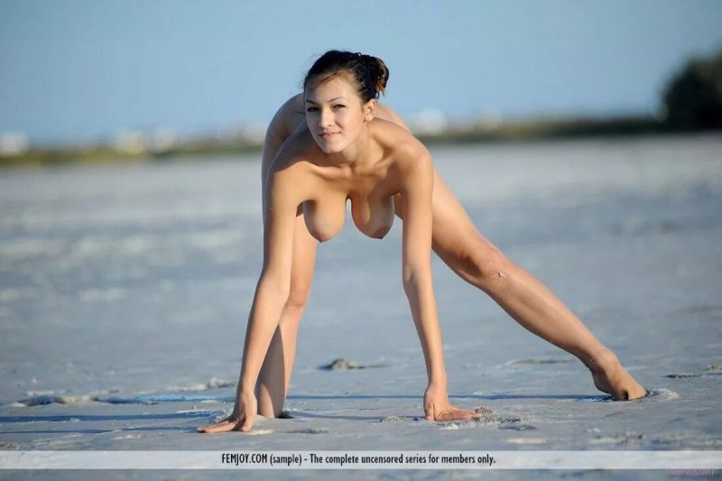 Mariya antsibonenko sofie на пляже