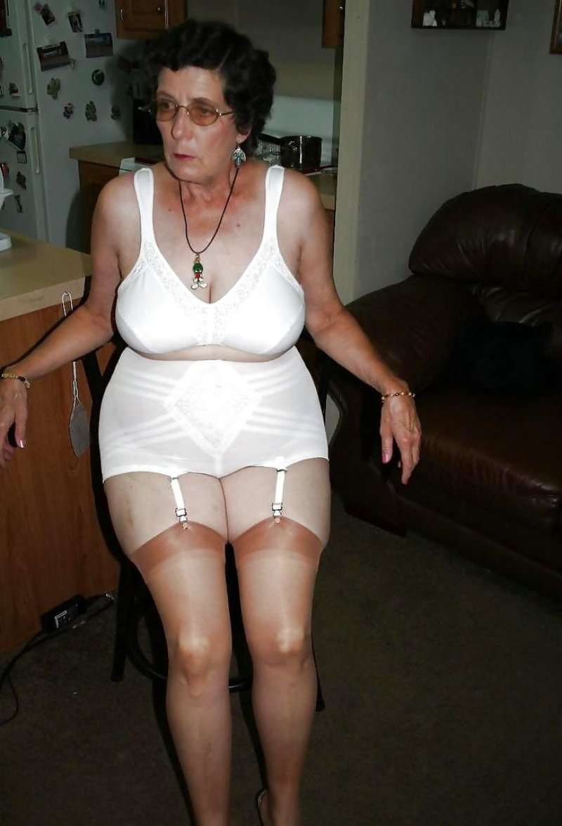 English hairy granny in girdle в позах