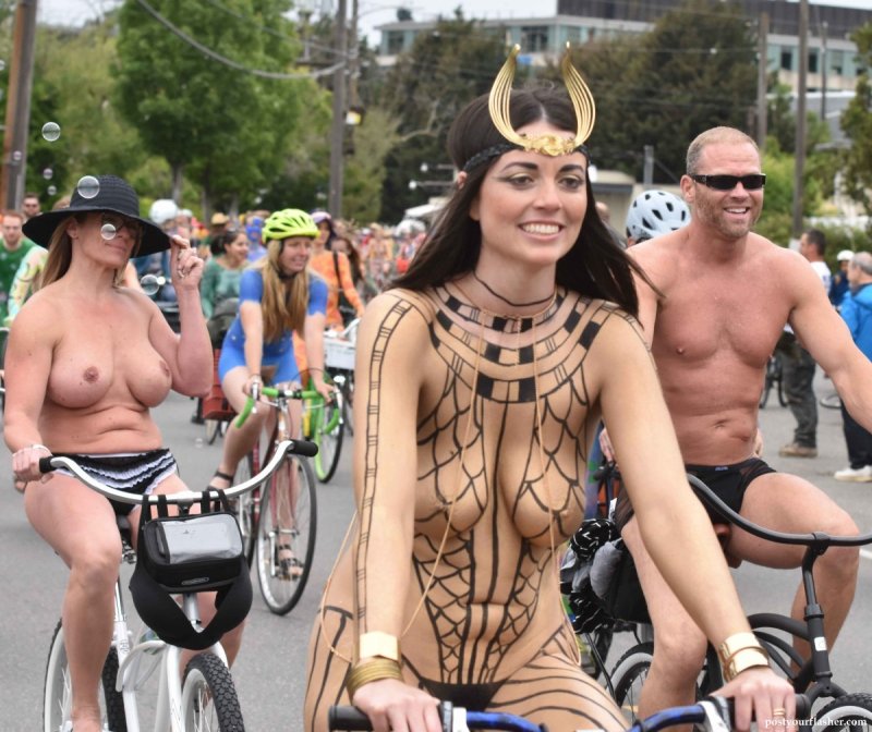 World naked bike ride