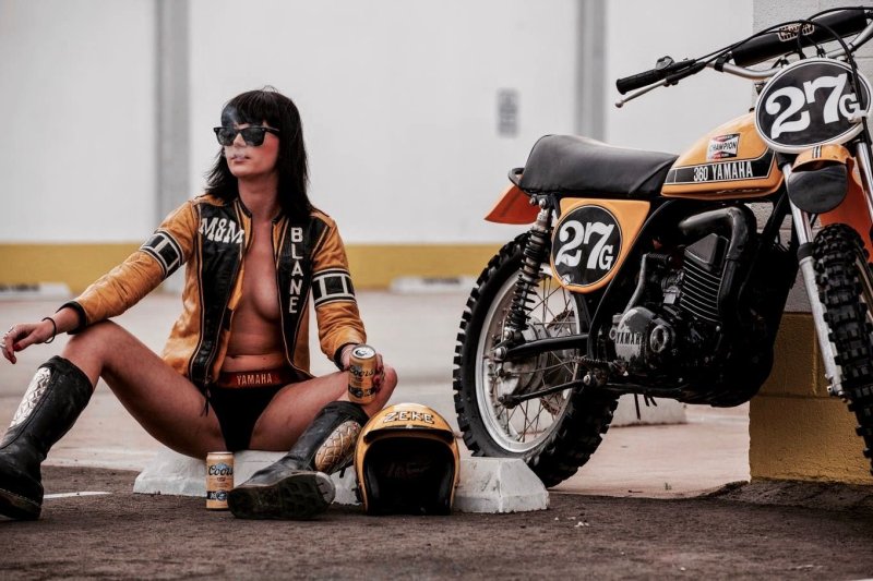 Cafe racer мотоцикл