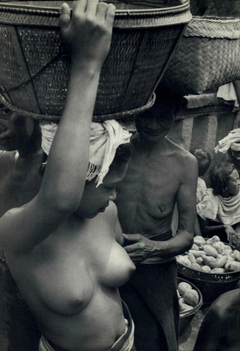 Документальная фотография ню