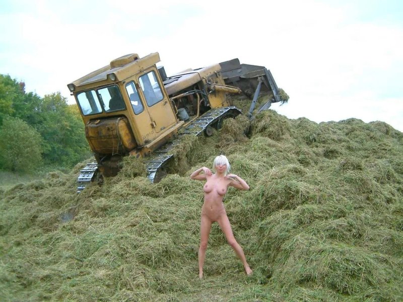Секс на тракторе