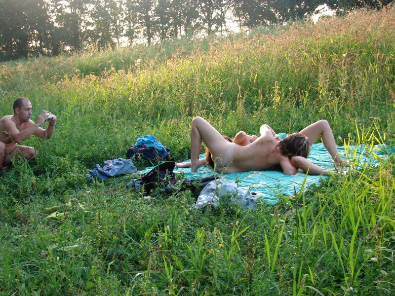 На природе частное