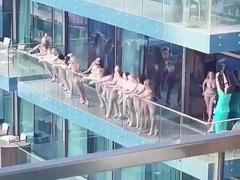 Голая фотосессия в дубае