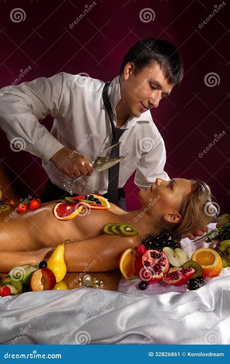 Голые фрукты